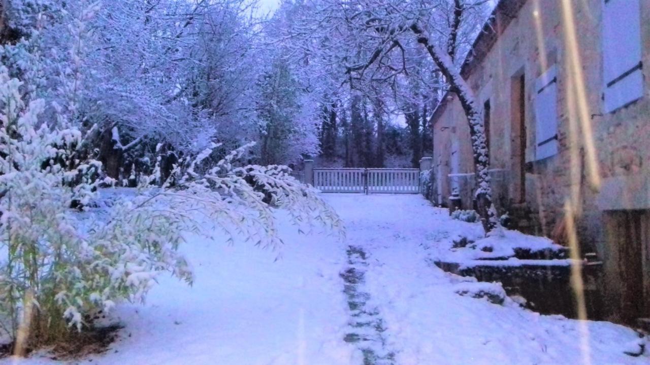 Bed and Breakfast Domaine Pastel Besson Zewnętrze zdjęcie