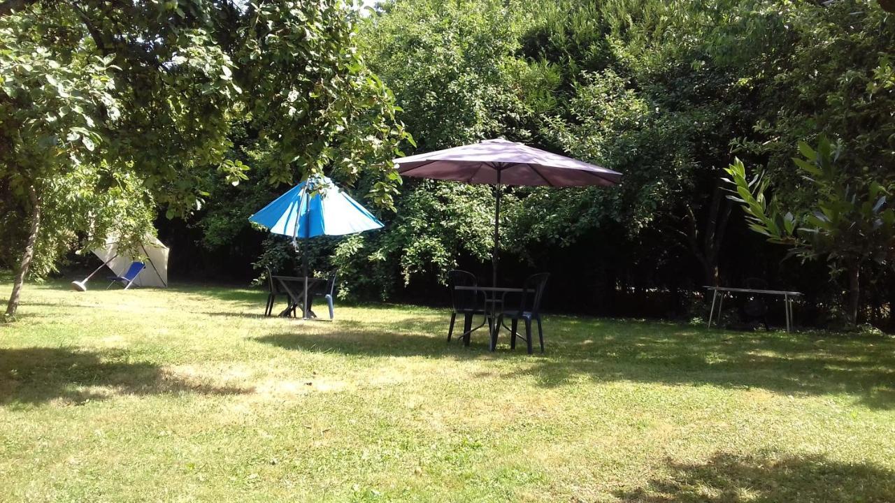 Bed and Breakfast Domaine Pastel Besson Zewnętrze zdjęcie